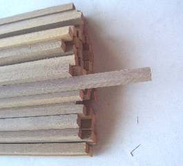 LISTELLI NOCE mm 5×5 1PZ cod.m80018