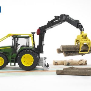 Trattore John Deere con benna