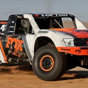 Traxxas UNLIMITED DESERT RACER ORANGE   SHORT COURSE 1/7 OLTRE 80km/h	cod.GPTXX85076-4O